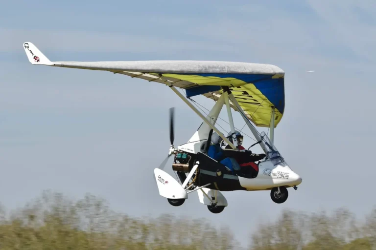 Flexwing microlight with 2 pob.